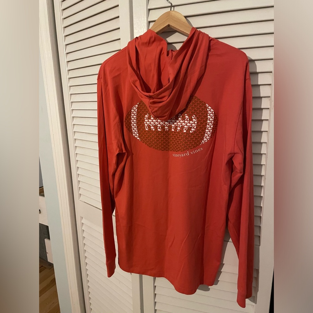 NWT Vineyard Vines Long Sleeve Hooded Football Tshirt